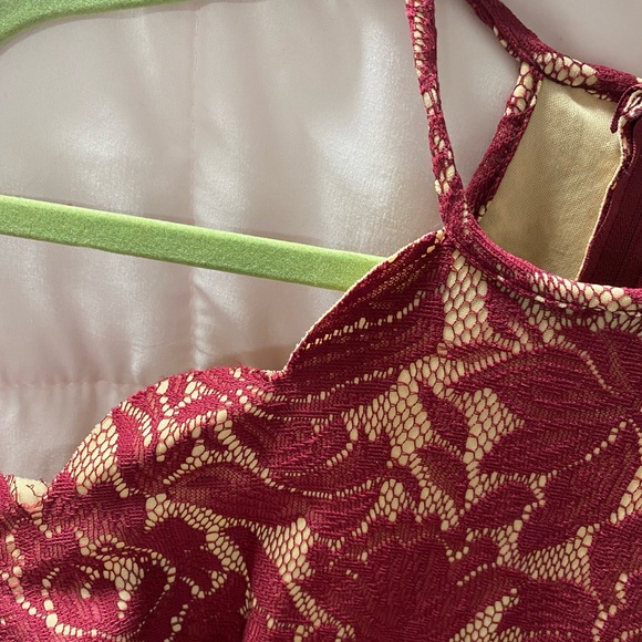 Charlotte Russe NWOT dress burgundy - Picture 4 of 7